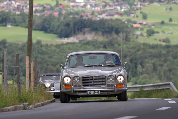 Jafuar XJ6 - am Alpenbrevet 2020