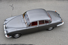 Jaguar 3.4-Litre S-Type Saloon (1965) - gemeldet als Lot 109 für Versteigerung der Oldtimer Galerie Toffen vom 17. Oktober 2020