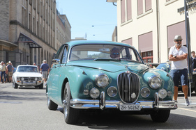 Jaguar 3.8 Litre Mark II (1962) - die schnelle Limousine aus England - Older Classics August 2024