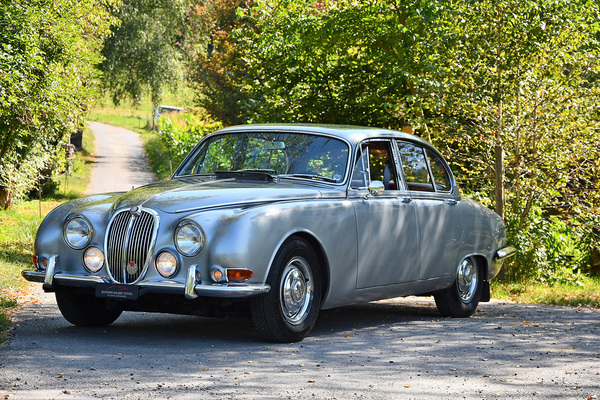 Jaguar 3.8-Litre S-Type (1966) - als Lot 188 angeboten an der Versteigerung Oldtimer Galerie Toffen vom 16. Oktober 2021