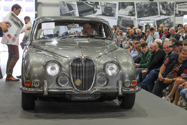 Jaguar 3.8 S (1965) - Lot 20 an der Swiss Classic World Versteigerung der Oldtimer Galerie am 1. Juni 2024