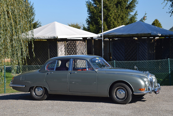 Jaguar 3,8 S (1968) - als Lot 65 an der Versteigerung der Oldtimer Galerie Toffen am 20. Oktoberl 2018
