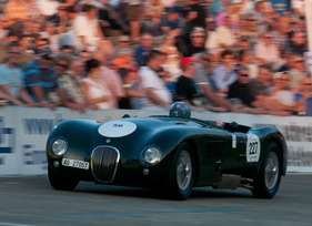 Jaguar C Type (1963) - in der offenen Rennbahn von Oerlikon - Indianapolis in Oerlikon 2012