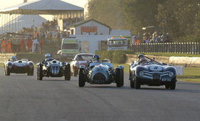 Bild Jaguar C-Type XK120C (1952) - im Rennen um die Freddie March Memorial Trophy am Goodwood Revival 2012