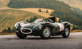 Jaguar D-Type (1956) – Dieser äußerst originale Jaguar D-Type von 1956 war nie im Motorsport eingesetzt worden. Nach intensivem Bieten wurde er bei der Broad Arrow Zürich Auction für 5’181’250 Franken verkauft