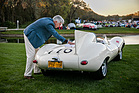 Jaguar D-Type (1957) - auch ein Rennwagen muss geputzt werden - Amelia Island Concours d'Elégance 2017