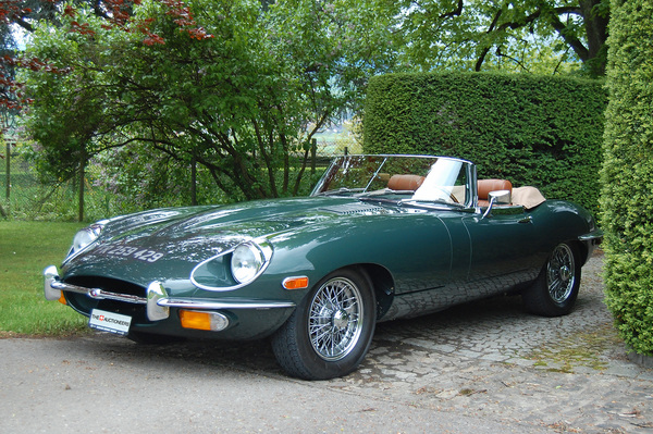 Bild: Jaguar E Series 2 4,2-Litre Roadster (1969) - angeboten an der Versteigerung der Oldtimer Galerie anlässlich der Dolder Classics am 7. Juni 2014