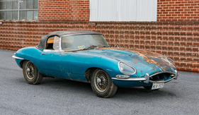 Jaguar E-Type (1961) - Hendricks Collection - Bonhams Amelia Island Auction 2023