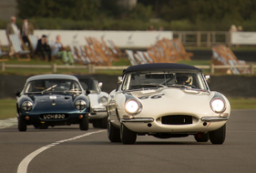 Jaguar E-Type (1961) - Stirling Moss Memorial Trophy - Goodwood Revival 2021