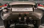 Jaguar E-Type (1961) - in der Ausstellung "PS:. Ich liebe Dich. Sportwagen-Design der 1950er - 1970er Jahre"