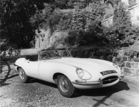 Jaguar E-Type (1968) - Seitenansicht