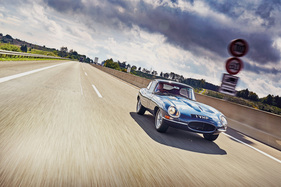 Image for article Top speed with the Jaguar E-Type 1 VHP