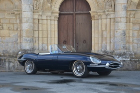 Jaguar E Type 3.8 Roadster (1962) - als Lot 211 angeboten an der Artcurial Le Mans Classic Versteigerung am 5. Juli 2014