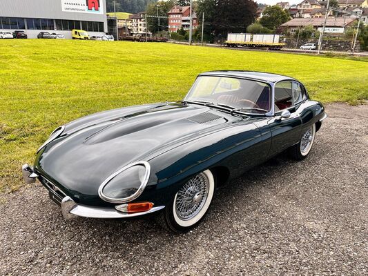 Jaguar E-Type 4.2 (1968) - als Lot 125 an der Dutch Auction Company "Extravaganza" Versteigerung 2024