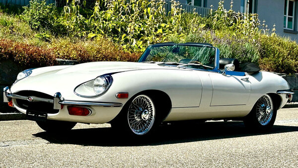 Jaguar E-Type 4.2 Convertible (1969) als Lot 5 am 13. September 2025 bei Emil Frey Classic Auctions