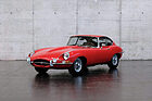 Jaguar E-Type 4.2 Litre Fixed Head Coupe (1967) - als Lot 078 an der Humer und Granner Classic Expo Salzburg Versteigerung 2024