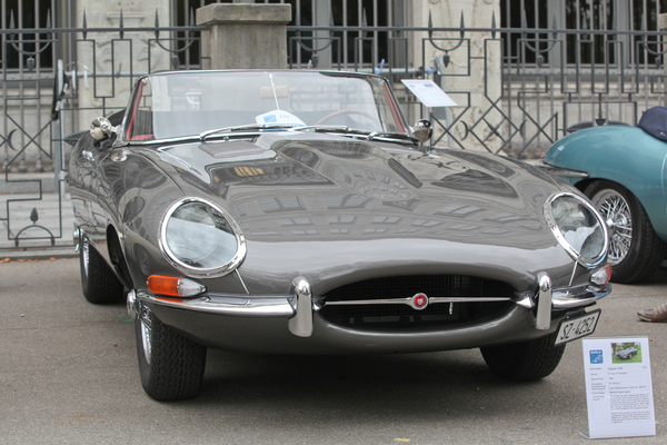 Jaguar E-Type 4.2 Litre Roadster (1965) - beim Zürich Classic Car Award 2021