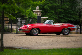 Jaguar E-Type 4.2-Litre Roadster (1968) - offered as lot 3208 at the RM/Sotheby's Gene Ponder Collection auction on September 24, 2022