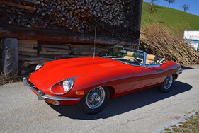 Jaguar E-Type 4,2-Litre Series 2 Roadster (1970) - angeboten an der Versteigerung der Oldtimer Galerie am 23. April 2016 in Toffen