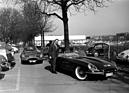Image: Jaguar E-Type "77 RW" and "9600 HP" are ready for demonstration drives in Geneva 1961. Pictured here with the Belgian Jaguar importer Jacques de Clippel.