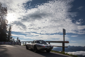 Jaguar E-Type Competition (1961) - mit Startnummer 112 an der Ennstal-Classic 2017