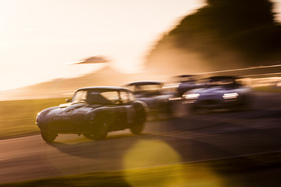 Jaguar E-Type FHC (1962) - im Rennen um die Kinrara Trophy - Goodwood Revival 2018