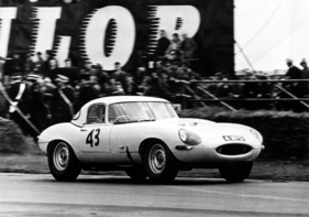 Jaguar E Type Lightweight (1963) - deutlich leichter, deutlich konkurrenzfähiger im Rennsport