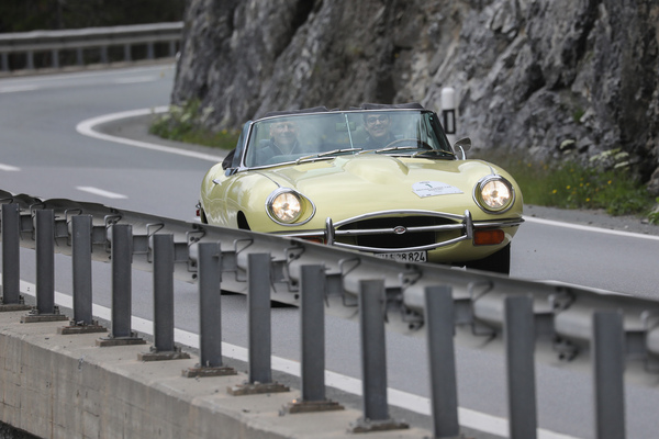 Jaguar E-Type S2 OTS (1969) - 30. BCCM St. Moritz “Safari Edition” 2024