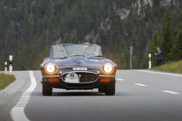 Jaguar E-Type S3 (1974) - 30. BCCM St. Moritz “Safari Edition” 2024