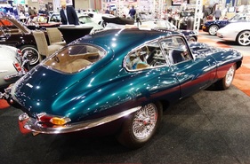 Jaguar E-Type Serie 1 (1963) - in Blau - InterClassics Maastricht 2018 (1963)