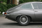 Jaguar E-Type Serie 1 von 1963 - Nur die zweisitzige Version hatte dieses knackige Heck