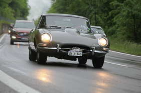 Jaguar E-Type Series 1 3.8 Coupé (1962) - Oldtimer in Obwalden O-iO 2017 - Fahrt von Sarnen nach Brienz (1962)