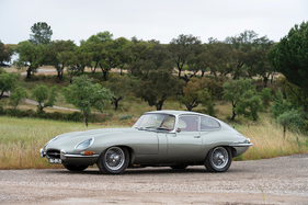 Jaguar E-Type Series 1 3.8-Litre Fixed Head Coupé (1961) - als Lot 139 an der RM/Sotheby's-Versteigerung "The Sáragga Collection" 2019