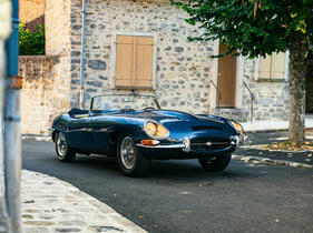 Jaguar E-Type Series 1 3.8-Litre 'Flat Floor' Roadster (1962) - als Lot 141 angeboten an der Bonhams Zoute Versteigerung am 9. Oktober 2022