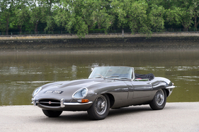 Jaguar E-Type Series 1 3.8-Litre Roadster (1961) - als Lot 123 an der RM/Sotheby's London Versteigerung vom 6. November 2021