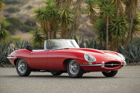 Jaguar E-Type Series 1 3.8-Litre Roadster (1962) - as Lot 144 at the RM auction in Arizona on January 15/16, 2015