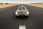 Bild: Jaguar E-Type Series 1 4.2-Litre Roadster (1965) - als Lot 207 angeboten an der RM/Sotheby's Versteigerung "Driven by Disruption" in New York am 10. Dezember 2015