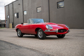 Jaguar E-Type Series 1 Roadster (1964) - als Lot 202 an der RM Sotheby’s Arizona Versteigerung 2025
