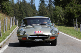 Jaguar E-Type Series 2 (1969) - an der OCC Jungfrau Rallye 2017