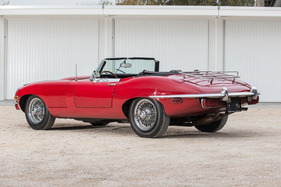 Jaguar E-Type Series 2 (1970) - ein Gepäckträger schafft Platz für mehr Stauvolumen