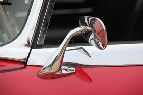 Jaguar E-Type Series 2 (1970) - geschwungener Rückspiegel