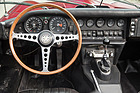 Bild: Jaguar E-Type Series 2 (1970) - gut ablesbare Instrumente