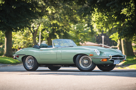 Jaguar E-Type Series 2 4.2-Litre Roadster (1969) - als Lot 141 an der RM/Sotheby's Hershey Versteigerung vom 6./7. Oktober 2016
