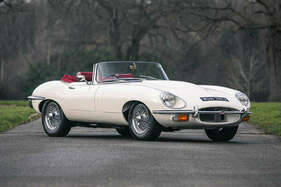 Jaguar E-Type Series 2 Roadster (1970) - als Lot 454 an der Silverstone Auctions Race Retro Versteigerung 2021