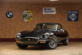 Jaguar E-Type Series 3 V-12 Roadster (1974) - als Lot 137 angeboten an der RM/Sotheby's "Open Roads, The European Summer" Auction 2020