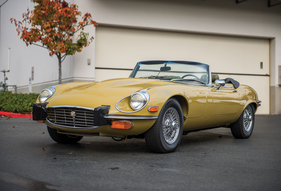Jaguar E-Type Series 3 V-12 Roadster (1974) - als Lot 280 an der RM/Sotheby's Arizona Versteigerung 2017 angeboten