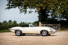 Bild: Jaguar E-Type Series I 3.8 Roadster (1961) - Lot 126 an der RM/Sotheby's Versteigerung in Paris am 31. Januar 2024