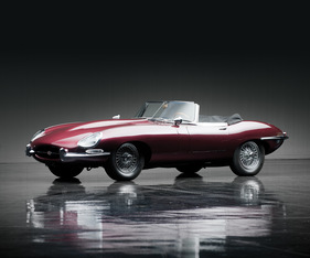 Jaguar E-Type Series I 4.2-Liter Roadster (1966) - versteigert als Lot 137 an der RM Auction "Don Davis Collection" am 27. April 2013