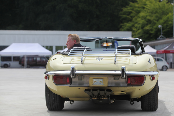 Jaguar E-Type Series III V12 Roadster (1974) - als Lot 27 an der Versteigerung der Oldtimer Galerie auf dem Dolder am 16. Juni 2018