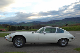 Jaguar E-Type V12 Coupé (1972) - as lot 34 at the auction of the Oldtimer Galerie Toffen on the occasion of the Dolder Classics on June 11, 2016